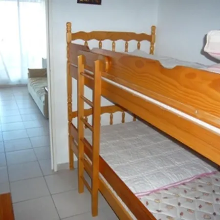 Appartamento 2 Pièces Avec Terrasse Et Jardin, 4 Couchages, Animaux Admis, Parking - Port Camargue - Fr-1-731-149 *